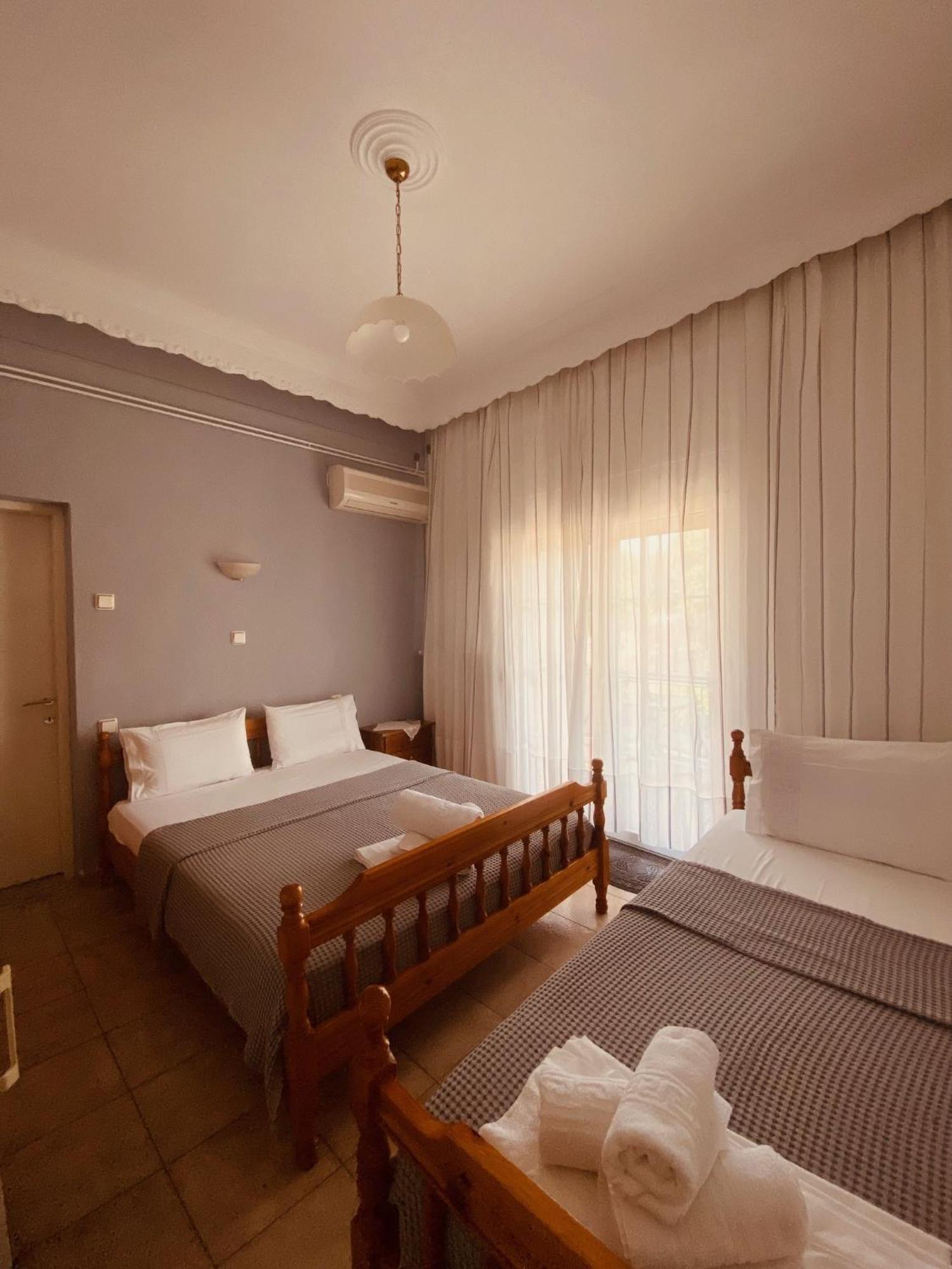 Garden Guesthouse สกาลา กัลลีราคิส ภายนอก รูปภาพ