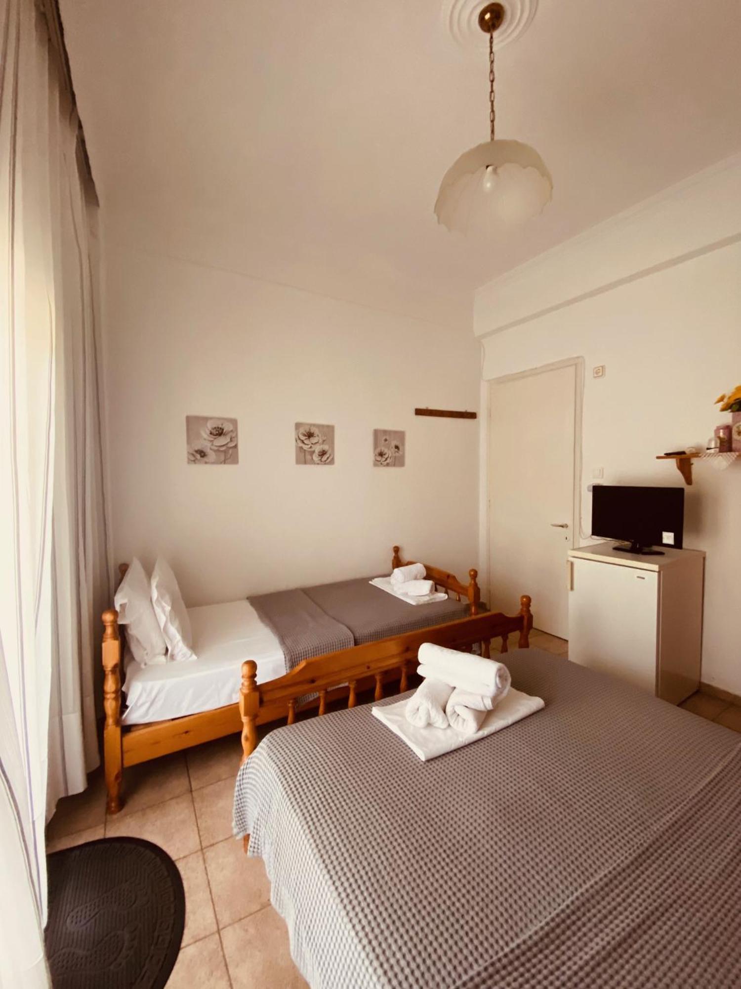 Garden Guesthouse สกาลา กัลลีราคิส ภายนอก รูปภาพ