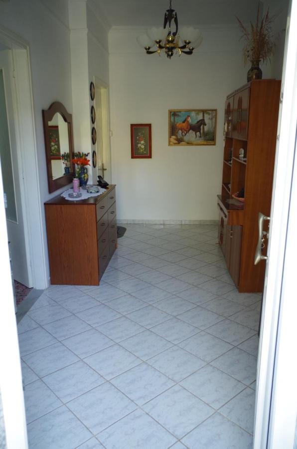 Garden Guesthouse สกาลา กัลลีราคิส ภายนอก รูปภาพ